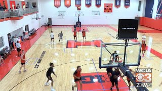 WATCH Illinois basketball practice highlights before leaving for Spain [upl. by Oletta19]