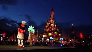 Disneyland Paris  Christmas Parade  Lights the Tree  Central Plaza [upl. by Aerdma]