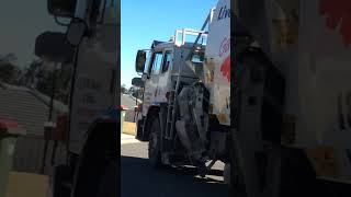 Quirindi garbage 0681 old truck [upl. by Hatfield]