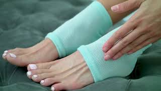 Moisturizing Socks Treat amp Moisturize Your Cracked or Fix Dry Heels [upl. by Faucher]