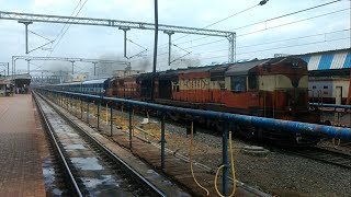 LTTVSKP Express amp PUNEBBS SF Express skipping DAUND JUNCTION [upl. by Pufahl]