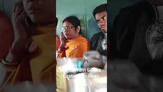 Baul Gaan In Local Train [upl. by Corkhill]