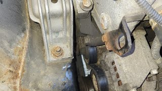 2003 Saturn Vue 22 L eco tec serpentine belt replacement without tire removal [upl. by Danella485]