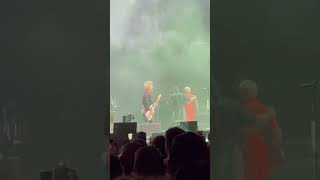 Green Day being rushed off stage at Detroit concert greenday [upl. by Gun]