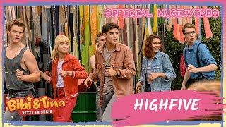 Bibi amp Tina Die Serie  HIGHFIVE  official Musikvideo [upl. by Hluchy669]