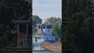 The quotMary Artie Brannonquot Heads North With Empty Barges [upl. by Akitnahs]