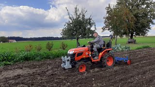 KUBOTA B1241 cultivator [upl. by Aihsiyt469]