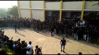 Katheyonda Helide Flash Mob in SDIT Mangaluru kirikparty dance college kannada [upl. by Nonahs437]