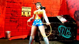 DC Designer Series Darwyn Cooke Wonder Woman Figure Review [upl. by Didier]