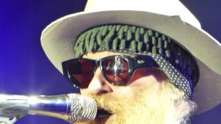 5 Juli 2016 ZZ TOP I Gotsta Get Paid München Tollwood [upl. by Alletsirhc]