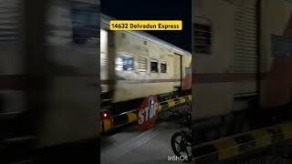 14632 Amritsar Dehradun Express railway traindriver train indianrailways [upl. by Lotsyrc]