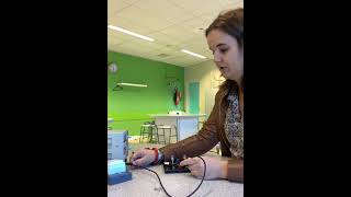 Practicum vaardigheden  Elektriciteit  Leerdoel  Serieschakeling en parallelschakeling bouwen [upl. by Ioyal]