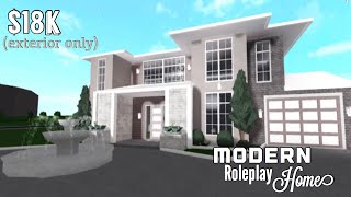 BLOXBURG Modern Roleplay Home part1 exterior  18k [upl. by Arundel541]