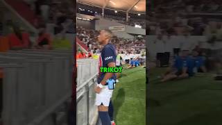 Eigenes Trikot für Mbappé [upl. by Anitsuga]