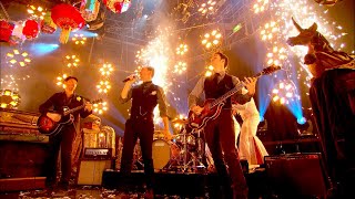 Coldplay  Christmas Lights Top Of The Pops 2010 [upl. by Dorthea]