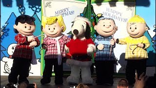 quotA Peanuts Guide to Christmasquot at Knotts Merry Farm 2018 [upl. by Onairam]