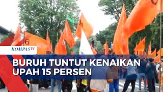 Demo di Depan Gedung Sate Bandung Partai Buruh dan KSPI Tuntut Kenaikan Upah 15 Persen [upl. by Adnamal]