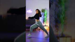 Black Eyed Peas  Bailar Contigo  choregraphie freestyledance shorts danseuse [upl. by Fiore]