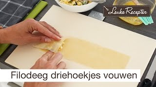 Filodeeg driehoekjes vouwen [upl. by Aneerb]