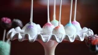 Cake pops op drie manieren  vanille red velvet en chocolade [upl. by Dijam631]