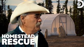 An Automated Homestead Saves an Alaskan Couple  Homestead Rescue  Discovery [upl. by Philomena]