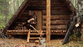 A COZY RAINY NIGHT IN MY LOG CABIN IN THE WILD FOREST CAME INTO THE FOREST AND STAYED OVERNIGHT [upl. by Losse]