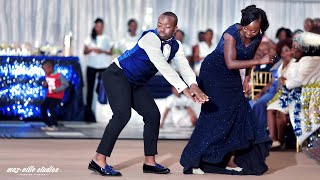 Best Zimbabwean Wedding Couple Dance Ever  Enjoy [upl. by Anatlus]