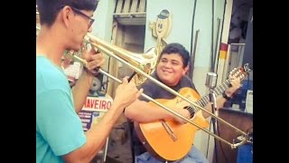 Garota de Ipanema  Trombone e Violão Tocando no Beco do cotovelo Sobral CE  Girl From Rio hehe [upl. by Yrrek]