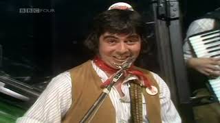 The Wurzels  Combine Harvester Top Of The Pops 1976 [upl. by Nevil]