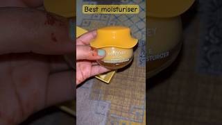 Vitamin CE moisturiser skincare dotandkey moisturizer youtubeshorts viralvideo trendingshorts [upl. by Essinger]