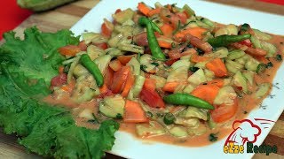 ঈদ স্পেশাল সালাদ রেসিপি  Simple Salad Recipe  Cucumber Carrot Tomato Mixed Salad [upl. by Sej]