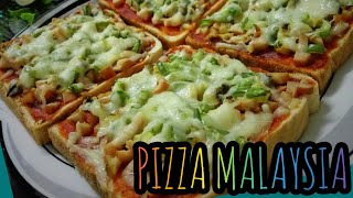 PIZZA MALAYSIA hanya guna roti Gardenia senang amp anak² mesti suka [upl. by Sateia]