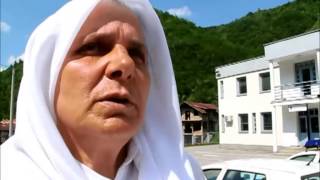 Srebrenica  Hatidza Mehmedovic nakon saslusanja u policijskoj stanici  Izjava [upl. by Elaen]