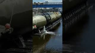 Proses dry docking Kapal Selam USS La Jolla SSN701  Los Angeles Class [upl. by Aninat]