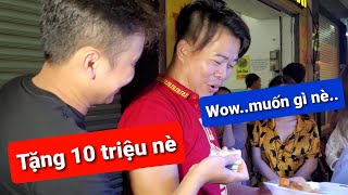 Vedette Vũ Thu Phương cá viên chiên bất ngờ được fan tặng quot10 triệuquot cười banh nóc [upl. by Paton]