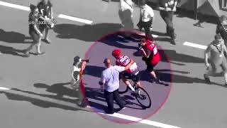 La Vuelta 2017  Vélo de Chris Froome  Moteur ou route en pente [upl. by Recor]