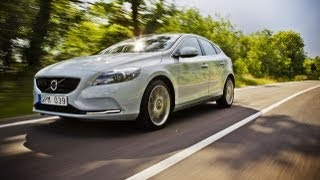 Volvo V40 review [upl. by Amadeo]