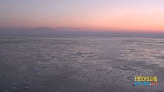 IJzige vaartocht van Terschelling naar Harlingen over de waddenzee [upl. by Seiter807]