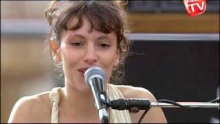 Francofolies 2009  Emily Loizeau interview [upl. by Naitsirt870]