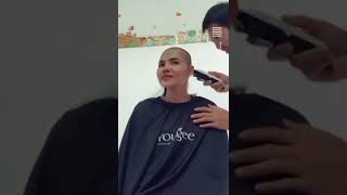 Husband Shaves Head in Solidarity With Wife Who Has Cancer [upl. by Caruso]