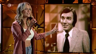 Karel Gott in quot50 Jahre Hitparade  Die Zugabequot Sonia Liebing singt Babička 10 Juli 2021 HD [upl. by Neffirg35]