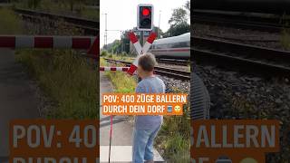 🚆🏘️ 400 Züge täglich Hier wartest du garantiert am Bahnübergang shorts bahn deutschebahn [upl. by Tugman]