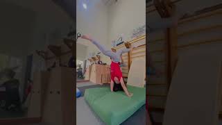 Back Walkover gohujanclass gohujan backwalkover gymnasticclass gymnastic acrobatics [upl. by Asserak]