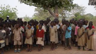 Exclu les Choristes version Chorale dEnfants au Bénin quotvois sur ton cheminquot [upl. by Adiazteb]