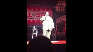 Lavell Crawford goes in on a Heckler at Allstar Comedy Jam in Minneapolis 9515 [upl. by Aihsirt674]