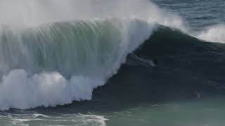 Ondas Gigantes de Nazaré [upl. by Enneiluj]