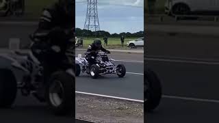 Fast quad 18 mile Melbourne raceway wait for the bike in the other lane [upl. by Ahcurb]