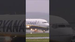 Ryanair Super Spray Landing At Derry From Birmingham 💙 ryanair aviation ryanairflight planes [upl. by Gallager]