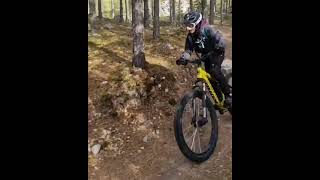 Riding in Nesbyen with a friend🤙🤙🚴🚴 downhill mtb mountainbikeshortvideo [upl. by Tsenre]