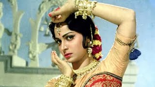 waheeda rehman biography facts youtubevideo trending viralvideos [upl. by Akinhoj]